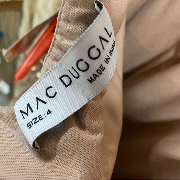 MAC DUGGAL Beige Sequined Cut Out Ruffled Cap Sleeve Lace Up Gown 5568 NWT 4 - Picture 12 of 15